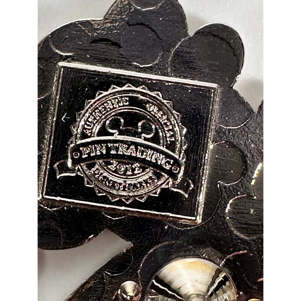 Disney Pin MAILMAN POSTAL CARRIER Mickey Mouse Professions Mystery Pack PP88048